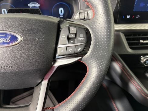 Used 2025 Ford Explorer ST-Line w/ ST-Line Street Pack image 32