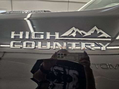 Used 2023 Chevrolet Silverado 3500 High Country w/ Z71 Off-Road Package AWD/4WD image 27