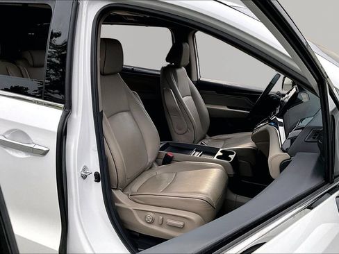 Used 2024 Honda Odyssey Elite image 23