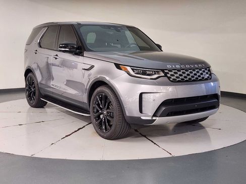 Used 2026 Land Rover Discovery S AWD/4WD image 7