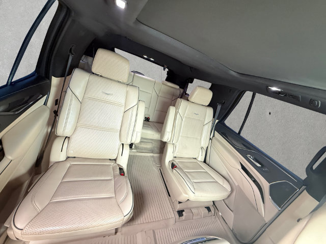 Used 2023 Cadillac Escalade Premium Luxury w/ LPO, Illumination Package RWD image 22