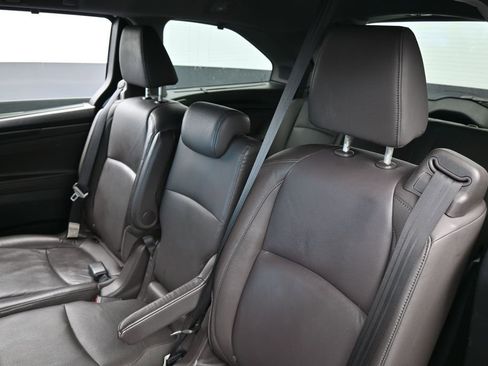 Used 2019 Honda Odyssey Elite image 41