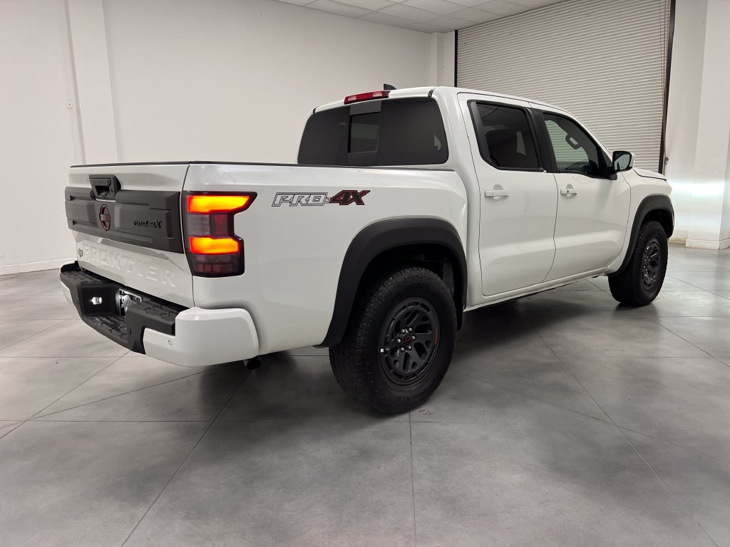 Used 2026 Nissan Frontier PRO-4X AWD/4WD image 9