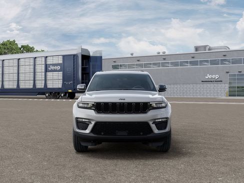 New 2025 Jeep Grand Cherokee Limited w/ Luxury Tech Group II AWD/4WD image 7