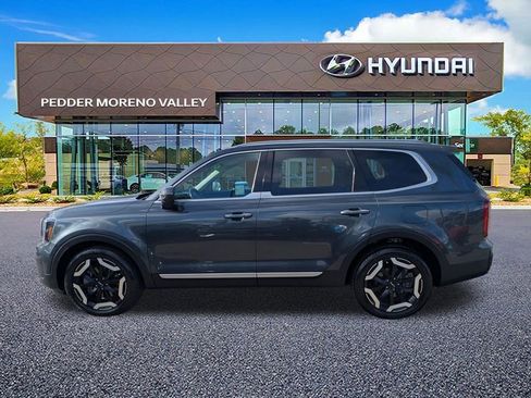 Used 2024 Kia Telluride S FWD image 6