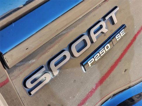 Used 2020 Land Rover Discovery Sport SE R-Dynamic image 12