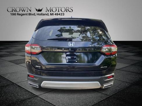 Used 2023 Honda Pilot Elite image 14