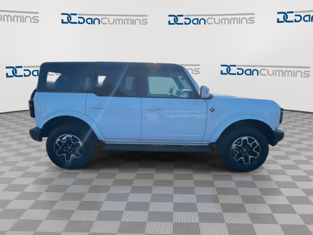 Used 2024 Ford Bronco Outer Banks AWD/4WD image 9