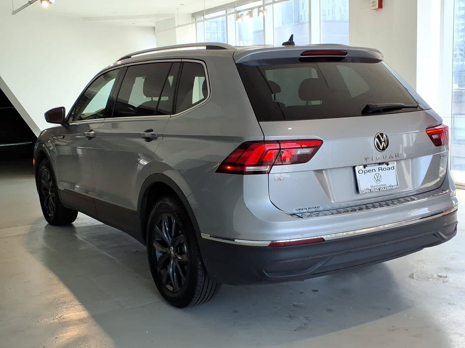Used 2022 Volkswagen Tiguan SE AWD/4WD image 6