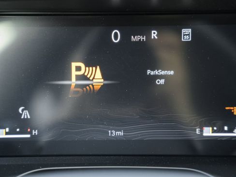 New 2025 Jeep Grand Cherokee Overland w/ Adv Protech Group III image 39