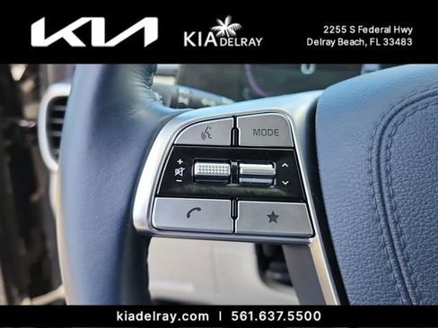 Used 2024 Kia Telluride EX w/ EX Captain's Chair Package FWD image 27