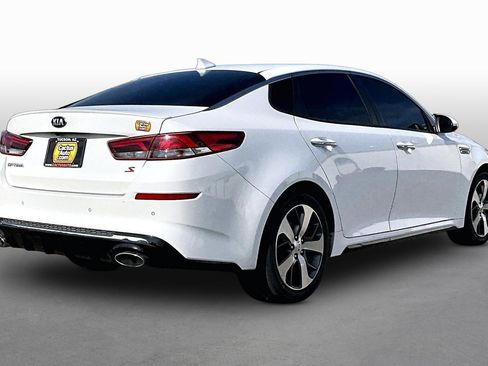 Used 2020 Kia Optima S FWD image 2