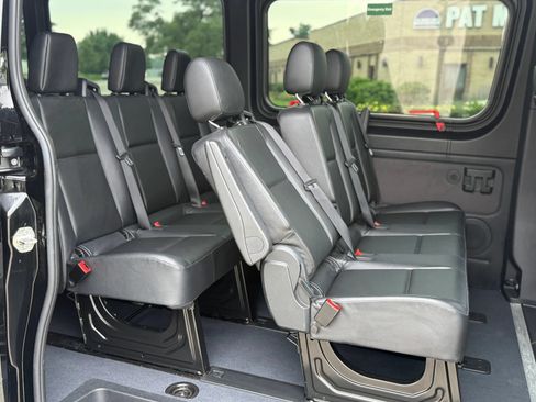 Used 2024 Mercedes-Benz Sprinter 2500 image 15