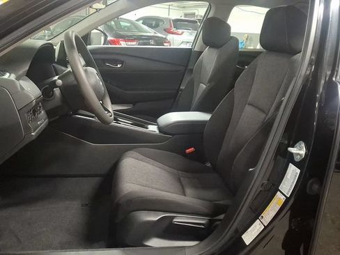 Certified 2023 Honda Accord LX image 13