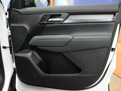 New 2026 GMC Terrain AT4 w/ LPO, Floor Liner Package image 9
