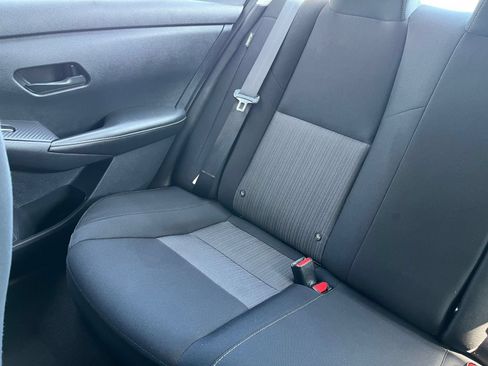 Used 2025 Nissan Sentra SV FWD image 44