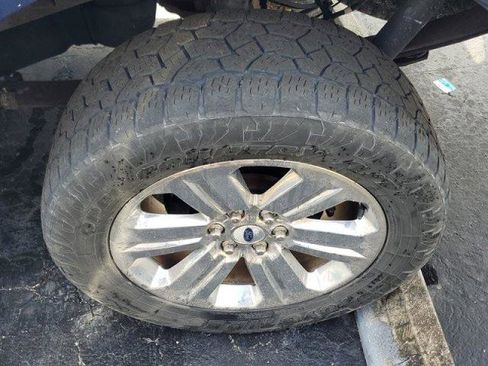 Certified 2018 Ford F150 XLT w/ Equipment Group 302A Luxury image 5