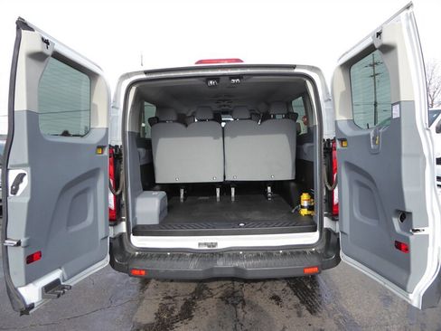 Used 2015 Ford Transit 350 XL image 25