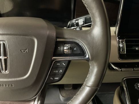 Used 2019 Lincoln Navigator L Reserve image 26