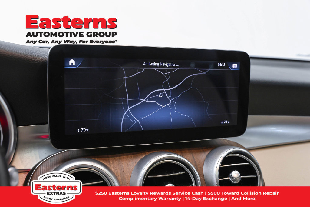 Used 2022 Mercedes-Benz GLC 300 4MATIC w/ Multimedia Package Lite image 19