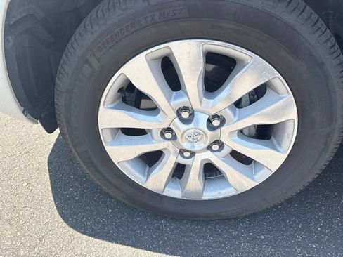 Used 2015 Toyota Sequoia Platinum AWD/4WD image 27