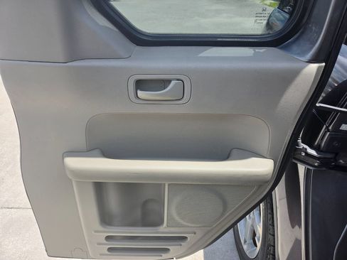 Used 2010 Honda Element EX image 27