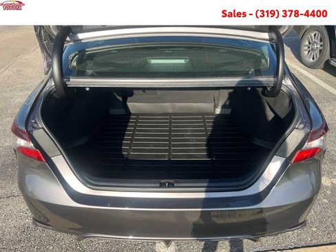 Certified 2023 Toyota Camry SE FWD image 13