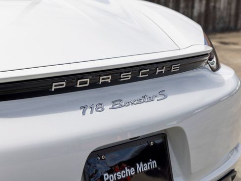 Certified 2024 Porsche 718 Boxster S RWD image 23