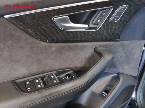 Used 2019 Audi Q8 Prestige image 24
