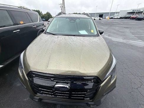 Used 2026 Subaru Ascent Premium AWD/4WD image 2