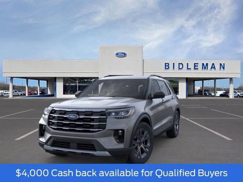 New 2026 Ford Explorer Active w/ Active Comfort Package image 2