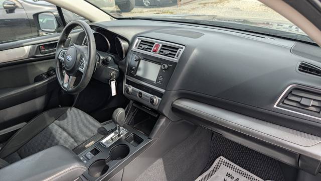 Used 2017 Subaru Outback 2.5i AWD/4WD image 31