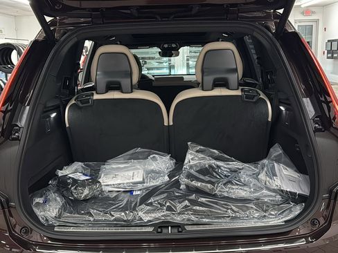 New 2026 Volvo XC90 T8 Ultra w/ Protection Package Premier AWD/4WD image 30