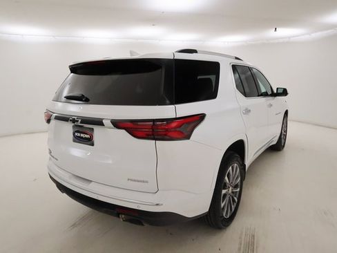 Used 2022 Chevrolet Traverse Premier image 3