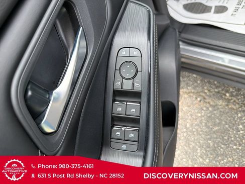 Certified 2024 Nissan Rogue SV w/ SV Premium Package FWD image 11