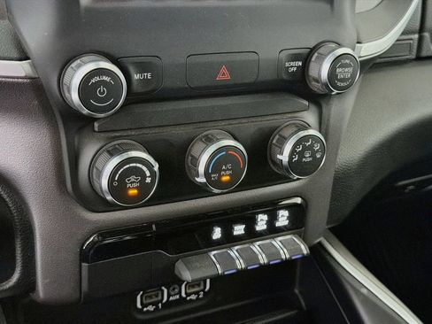 Used 2020 RAM 1500 Lone Star AWD/4WD image 19