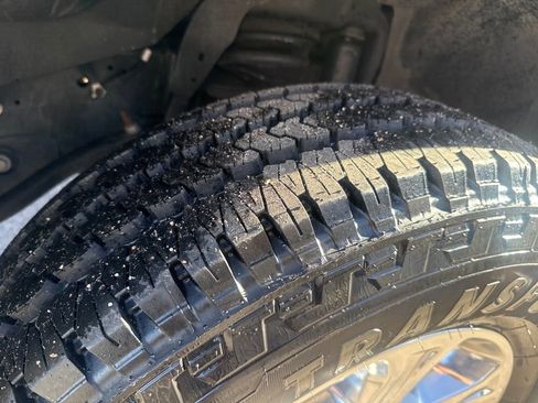 Used 2024 RAM 2500 Big Horn w/ Bed Utility Group image 27