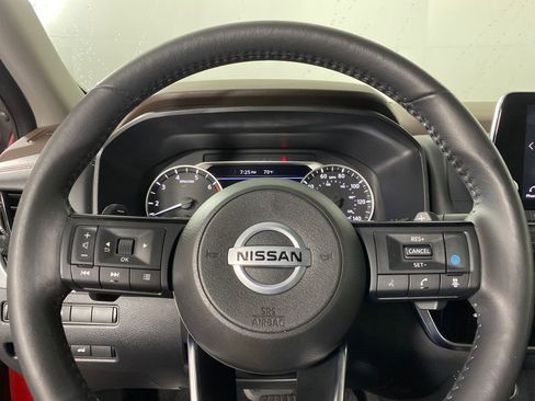 Used 2021 Nissan Rogue SL image 14