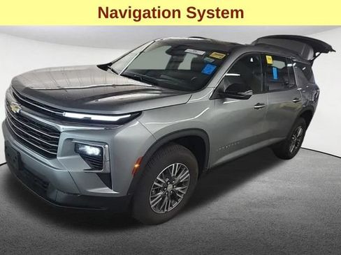 Used 2026 Chevrolet Traverse LT AWD/4WD image 4