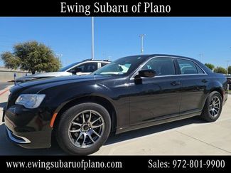 Used 2018 Chrysler 300 Touring video 2