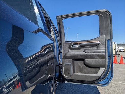 Used 2023 Chevrolet Silverado 1500 RST image 55