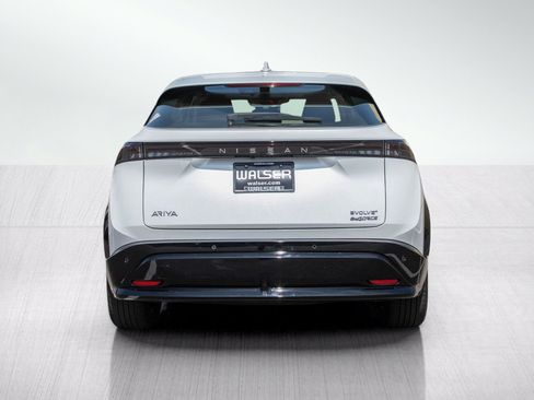 Used 2024 Nissan Ariya AWD image 4
