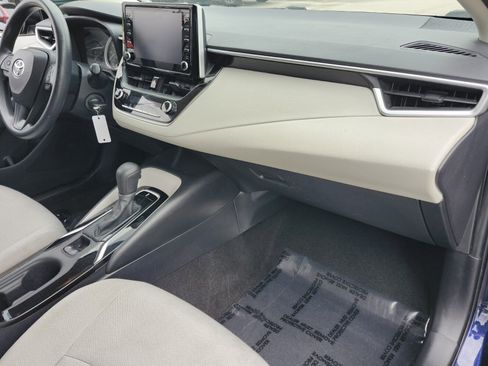 Used 2020 Toyota Corolla LE image 21