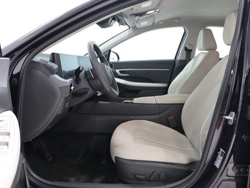 Used 2025 Hyundai Sonata SEL FWD image 15