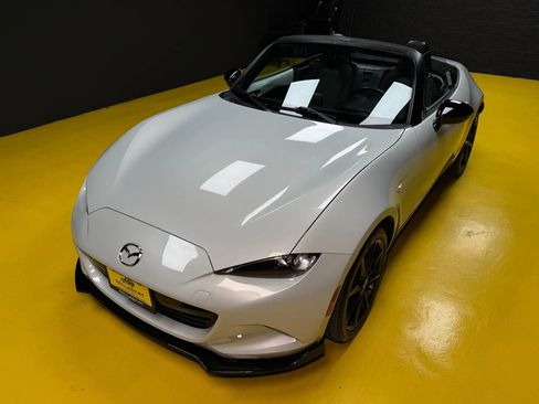 Used 2016 MAZDA MX-5 Miata Club image 46