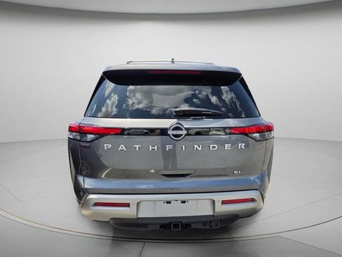 Used 2025 Nissan Pathfinder SL w/ SL Premium Package FWD image 6