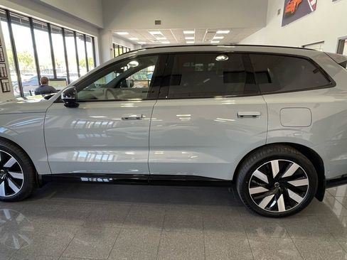 Used 2025 Volvo EX90 Ultra image 2