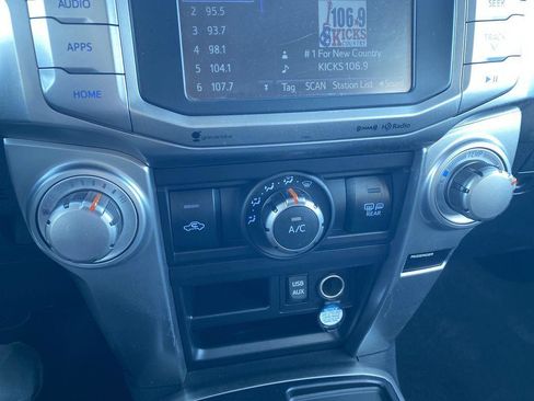 Used 2019 Toyota 4Runner SR5 image 18