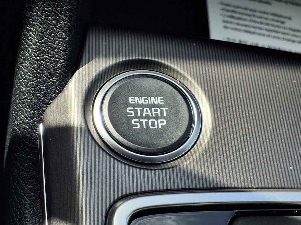 New 2026 Kia Sportage SX FWD image 6