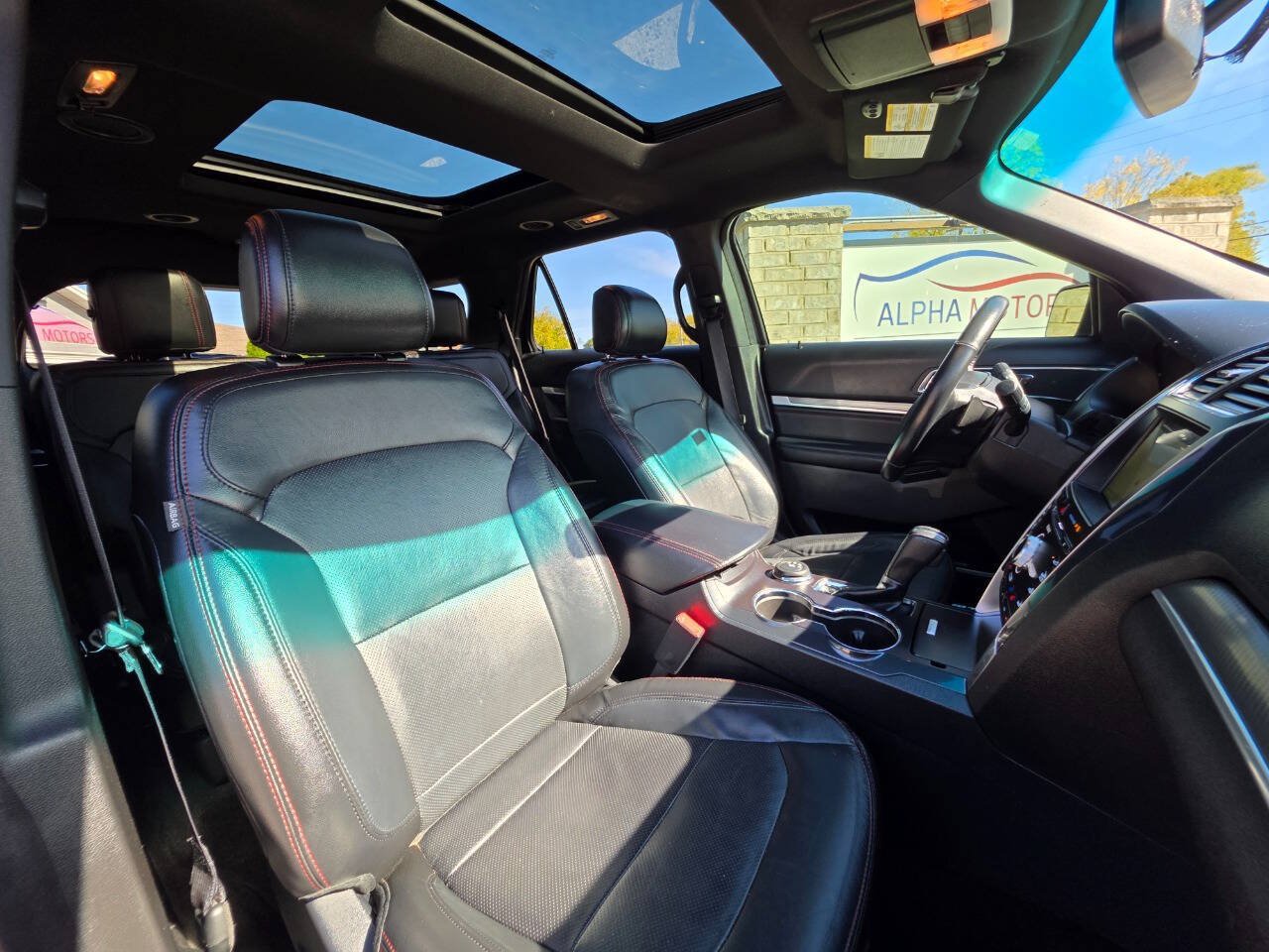 Used 2017 Ford Explorer Sport w/ Equipment Group 401A AWD/4WD image 9